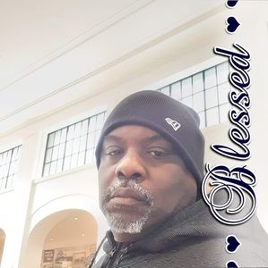 Meet your Posher, Victor